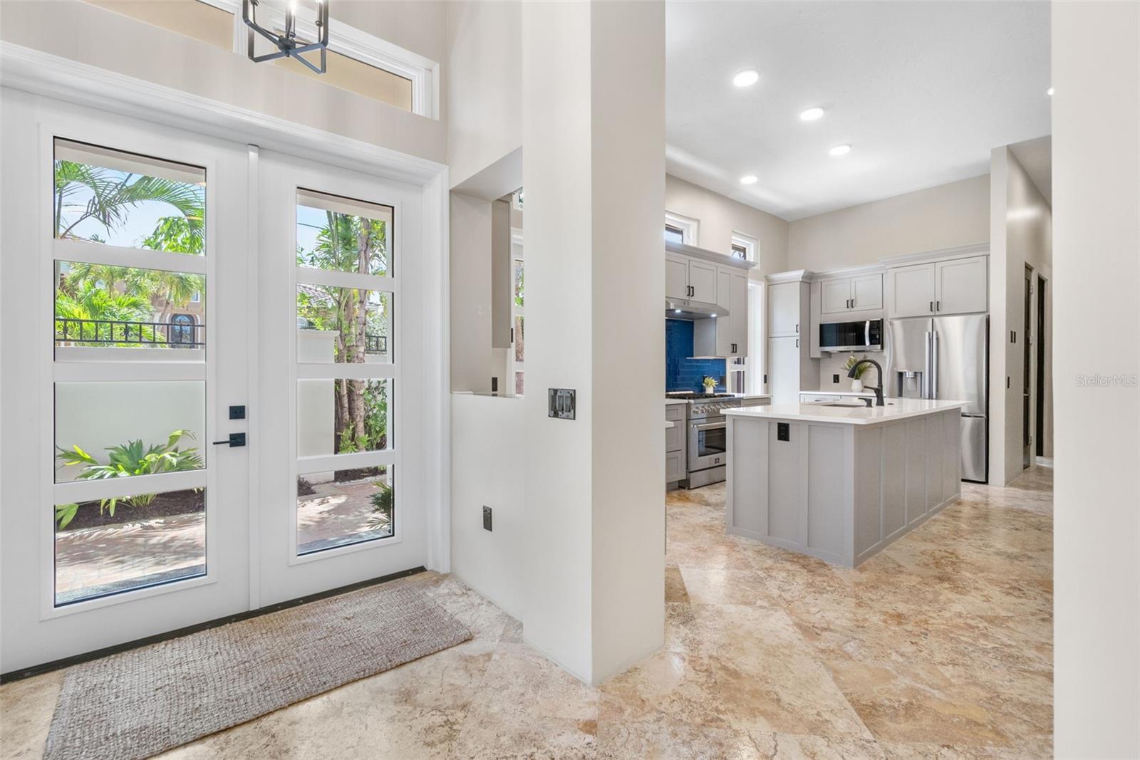 Image 6 of 56 For 324 Siesta Drive