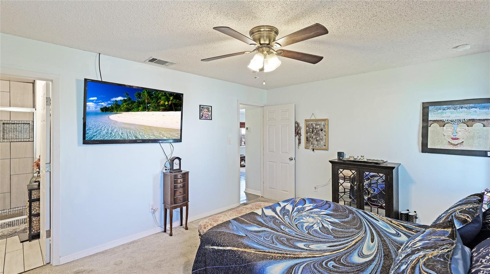 Image 20 of 37 For 13492 Dibella Avenue