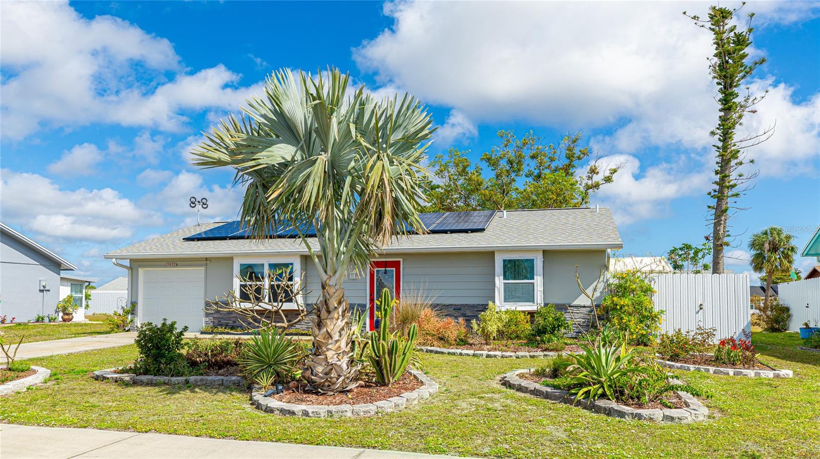 Image 3 of 37 For 13492 Dibella Avenue