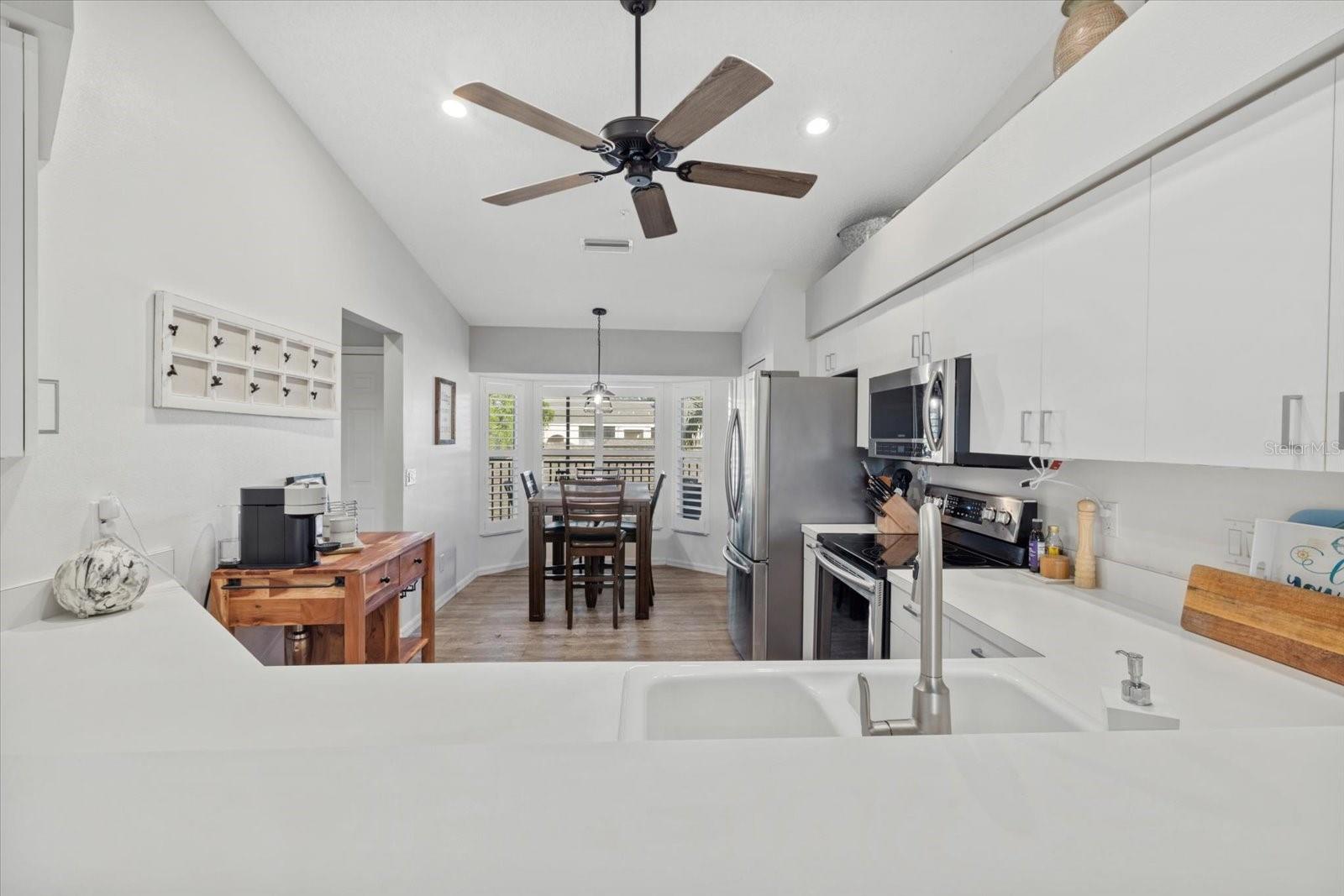 Image 12 of 34 For 9550 High Gate Drive 1526
