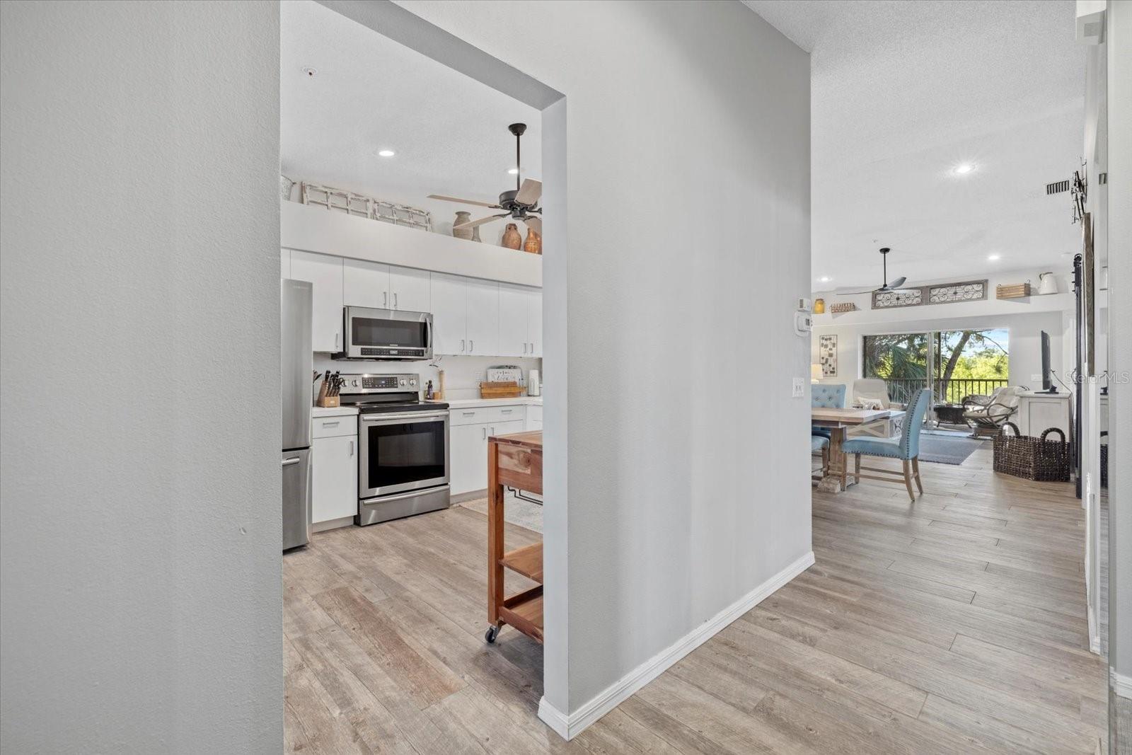 Image 8 of 34 For 9550 High Gate Drive 1526