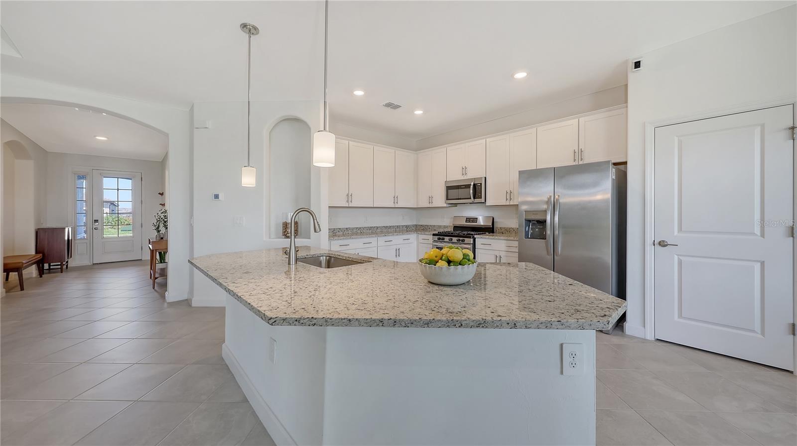 Image 17 of 61 For 15332 Serene Shores Loop Street