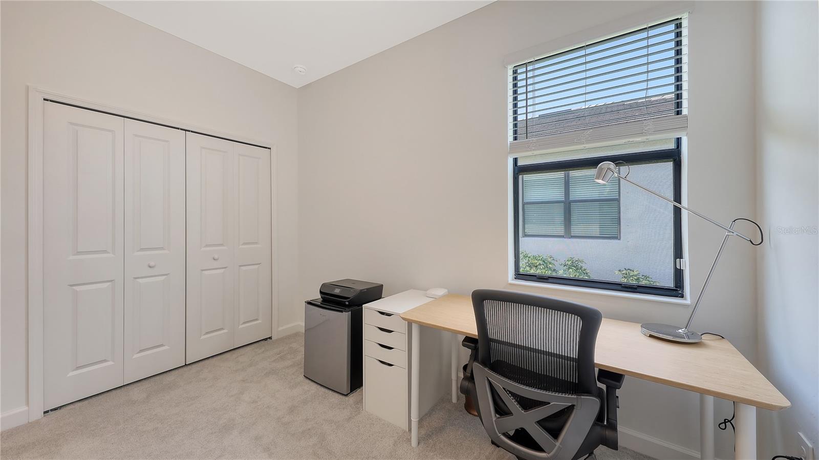 Image 31 of 61 For 15332 Serene Shores Loop Street