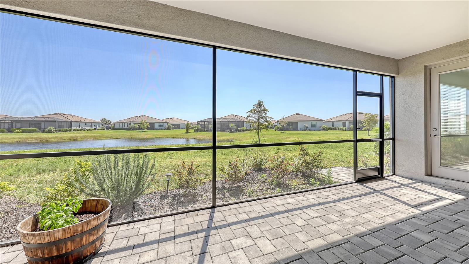 Image 42 of 61 For 15332 Serene Shores Loop Street