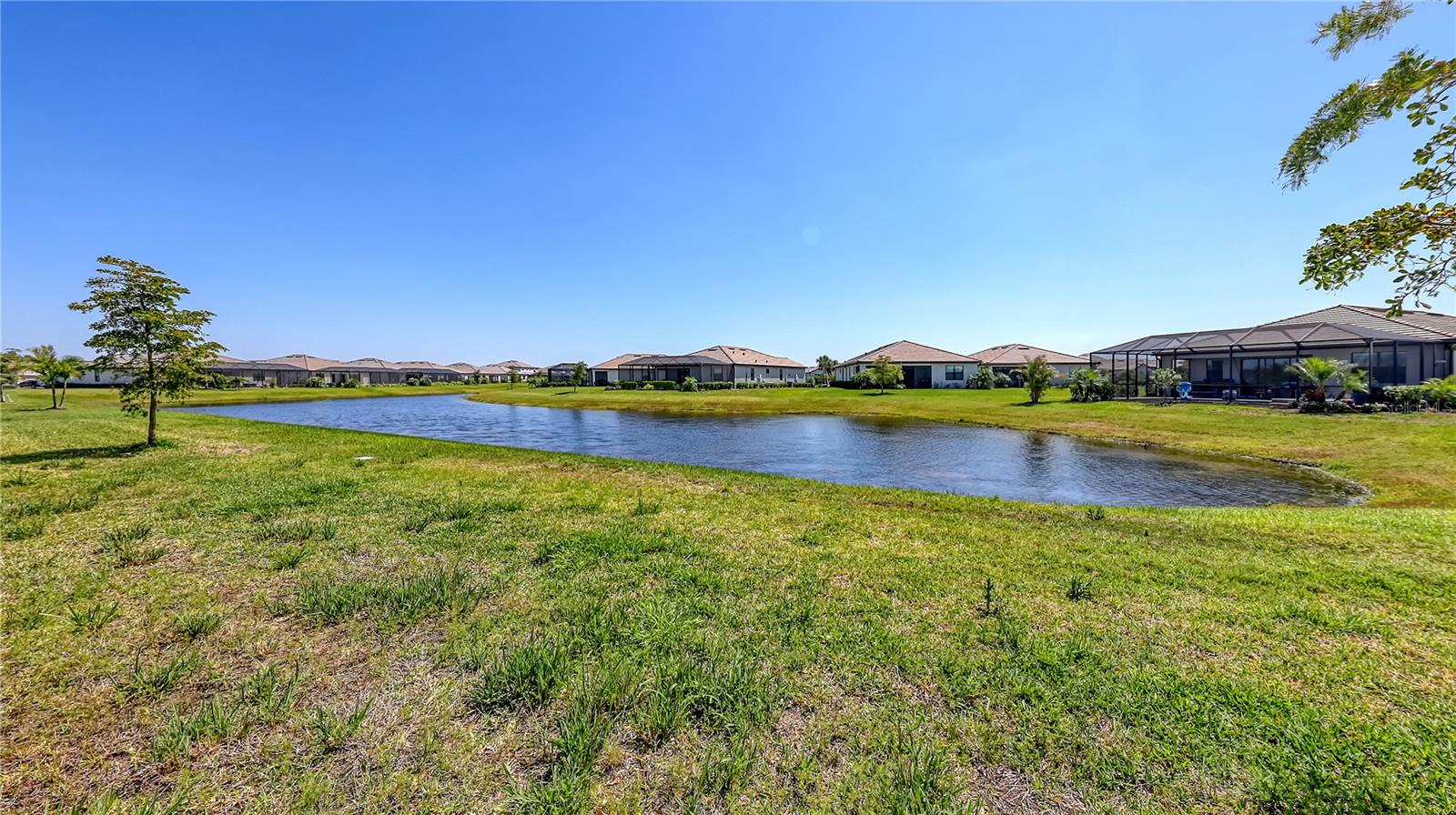 Image 43 of 61 For 15332 Serene Shores Loop Street