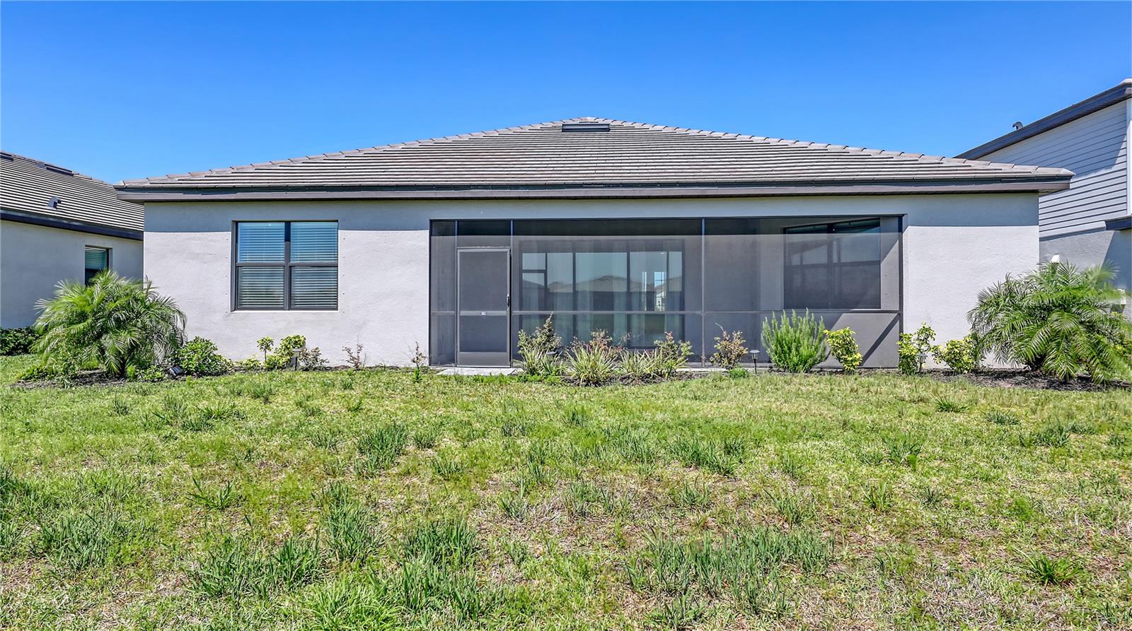 Image 44 of 61 For 15332 Serene Shores Loop Street