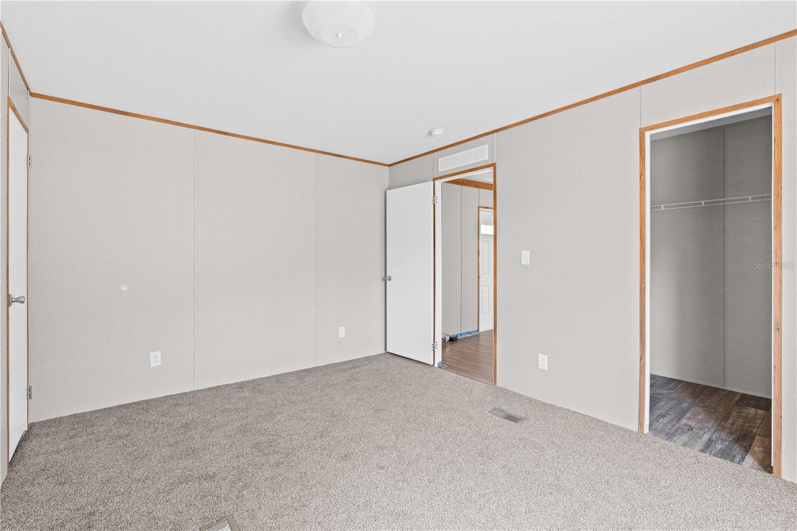 Image 29 of 40 For 8414 Sweden Boulevard