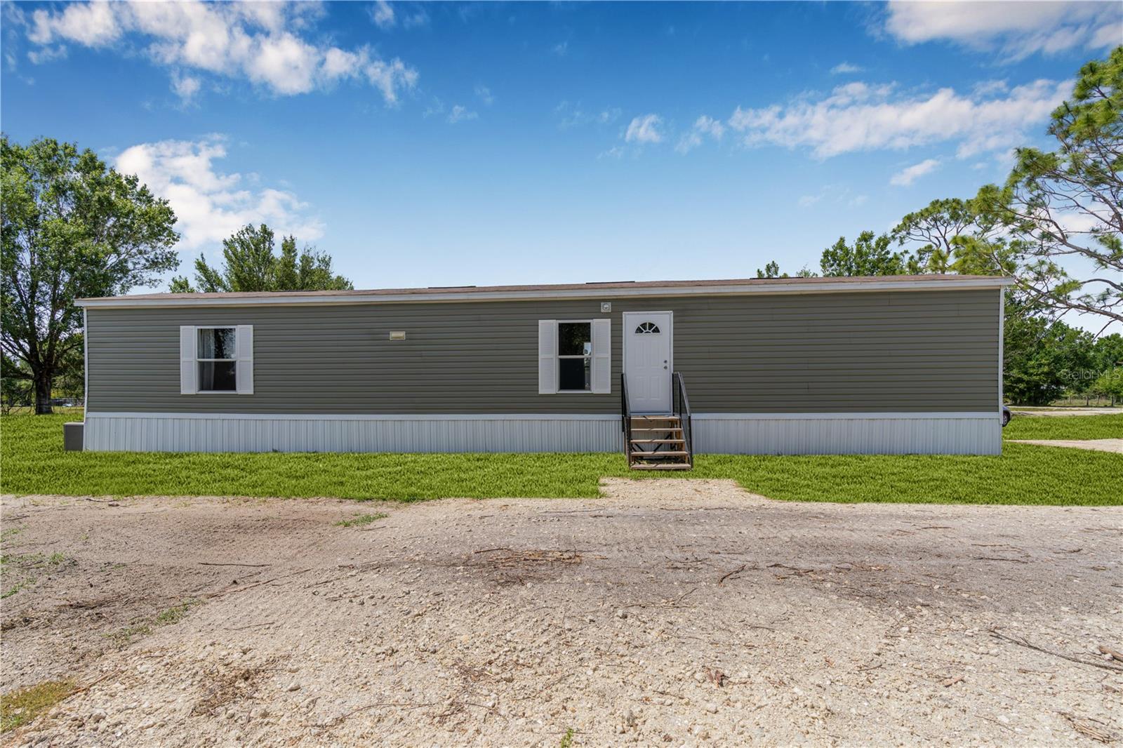 Image 32 of 40 For 8414 Sweden Boulevard