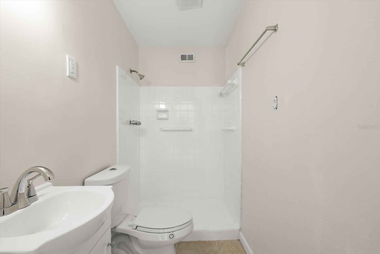Image 18 of 47 For 6732 Washington Place