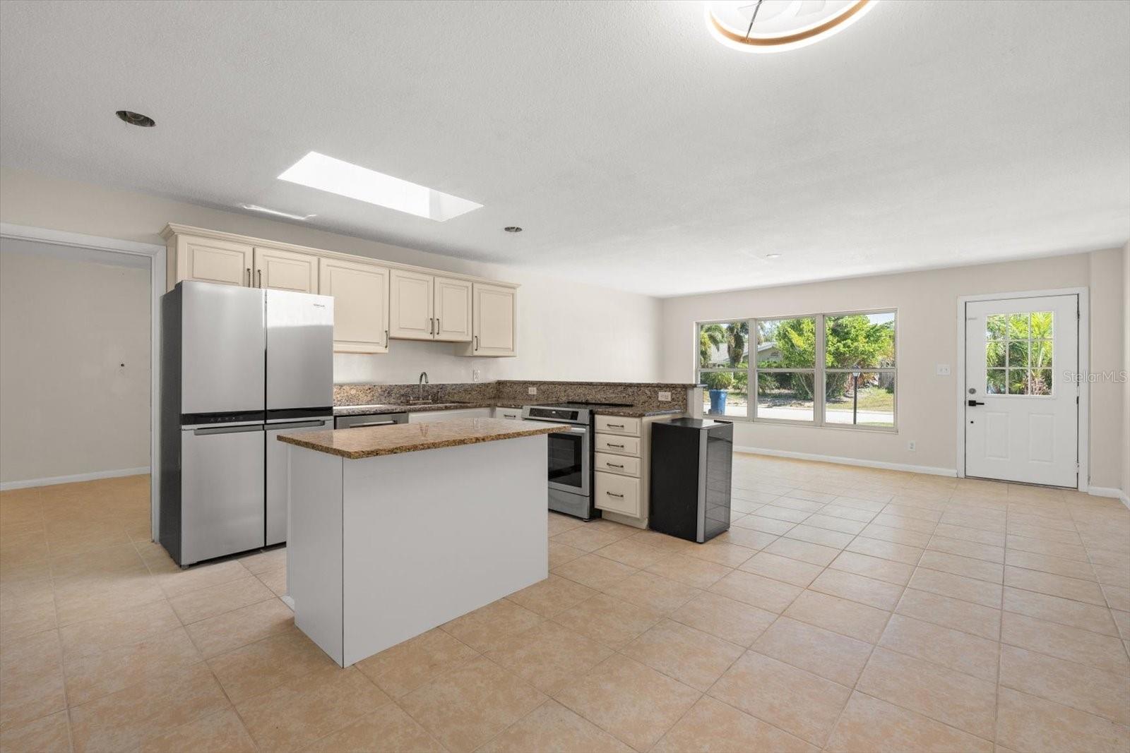 Image 4 of 47 For 6732 Washington Place