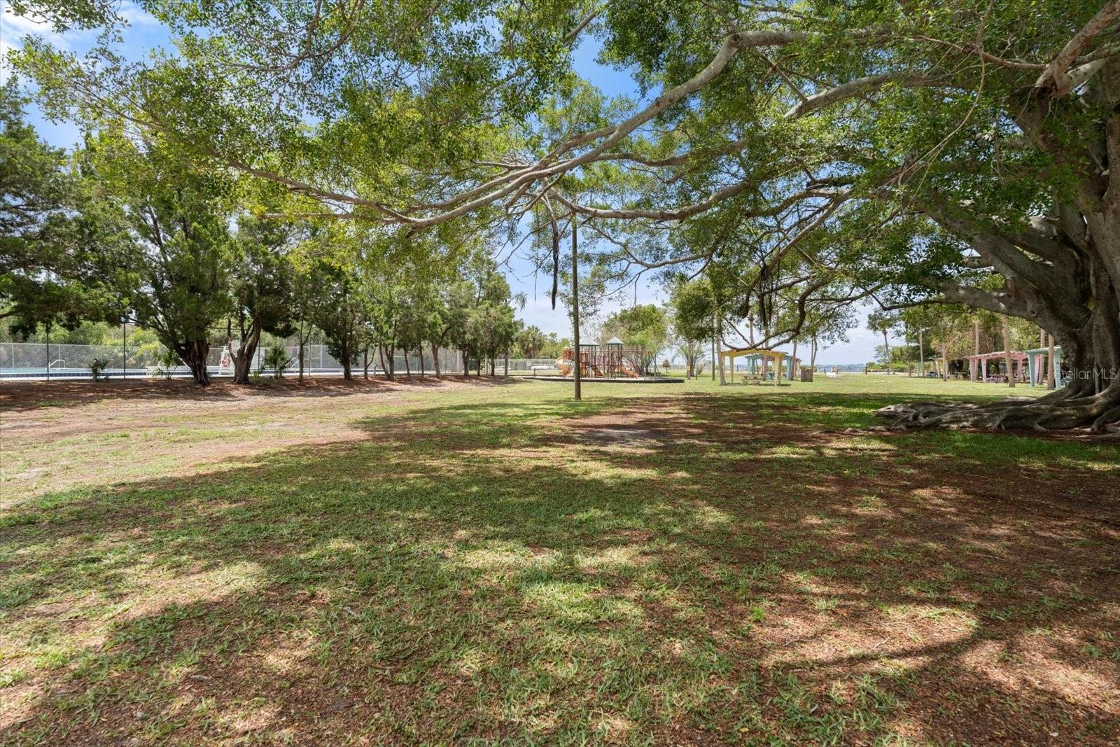 Image 43 of 47 For 6732 Washington Place