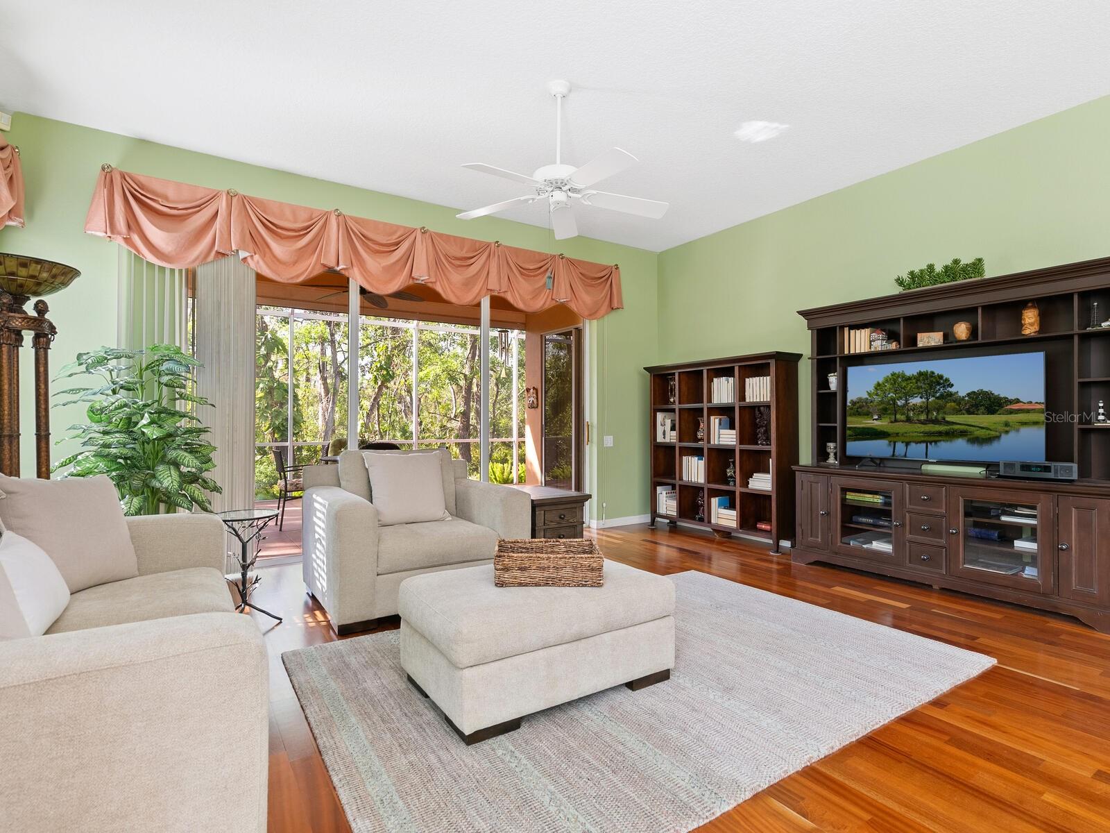 Image 10 of 38 For 6748 Hickory Hammock Circle