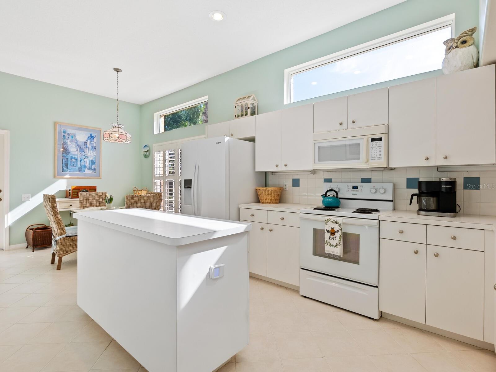 Image 14 of 38 For 6748 Hickory Hammock Circle