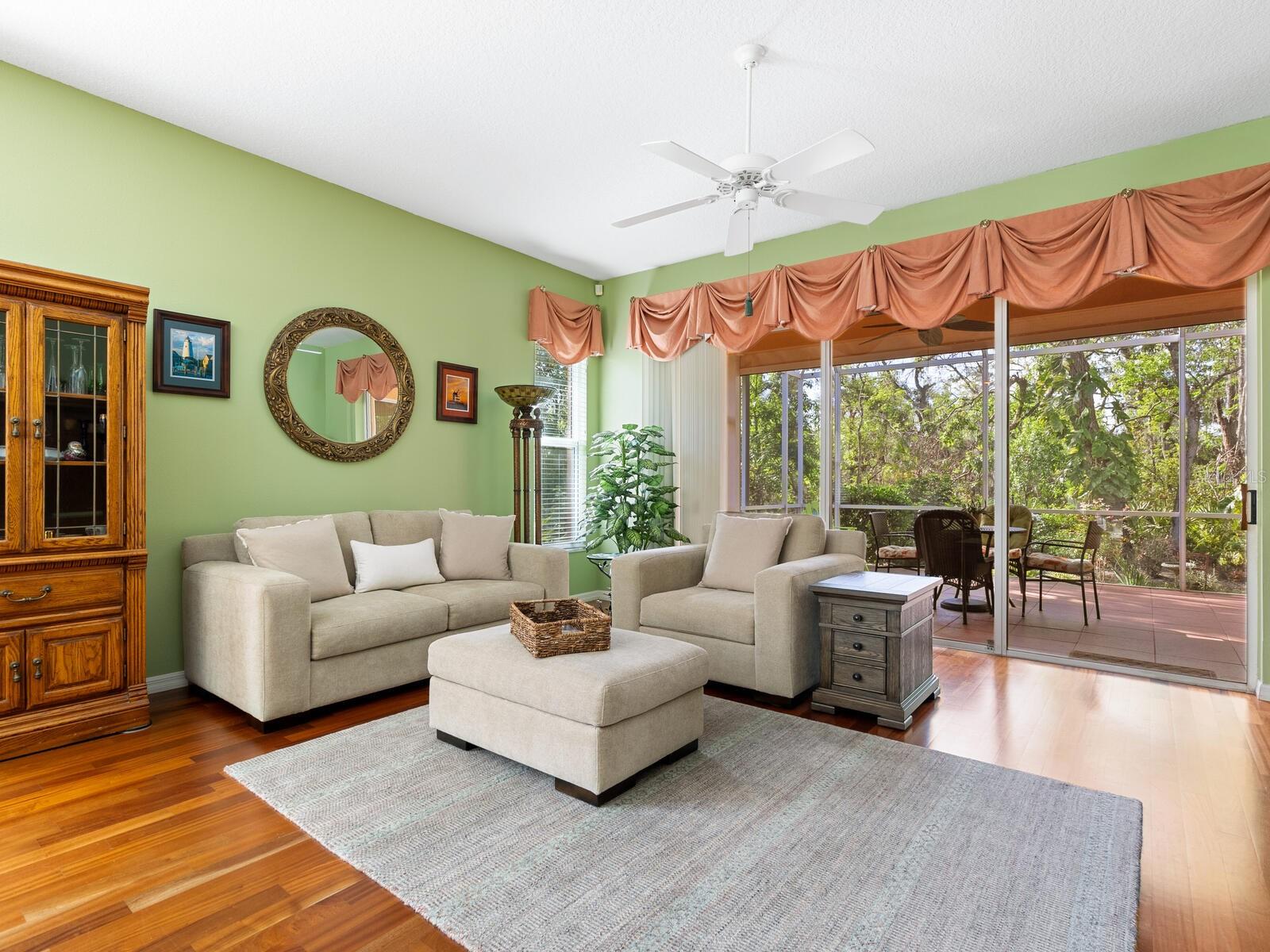 Image 9 of 38 For 6748 Hickory Hammock Circle