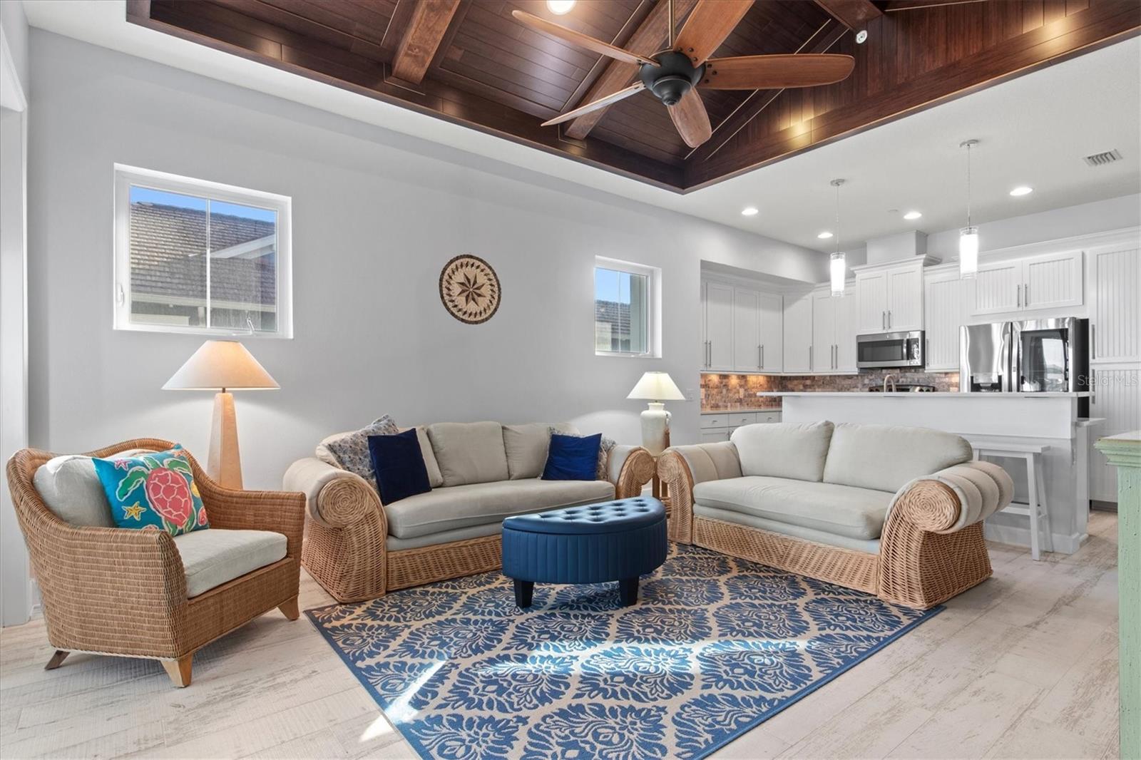 Listing photo id 17 for 319 Compass Point Drive 201