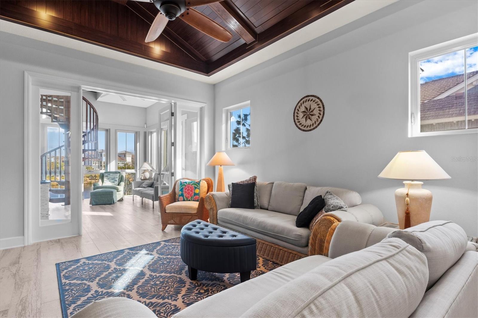 Listing photo id 21 for 319 Compass Point Drive 201