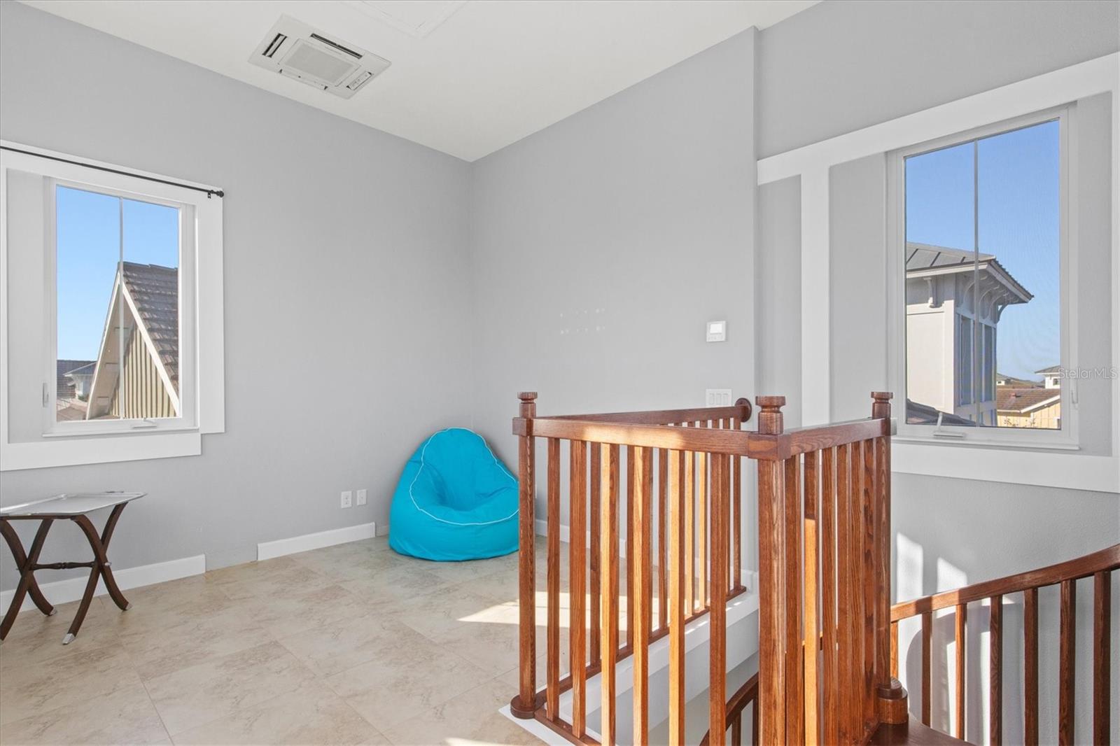 Listing photo id 24 for 319 Compass Point Drive 201