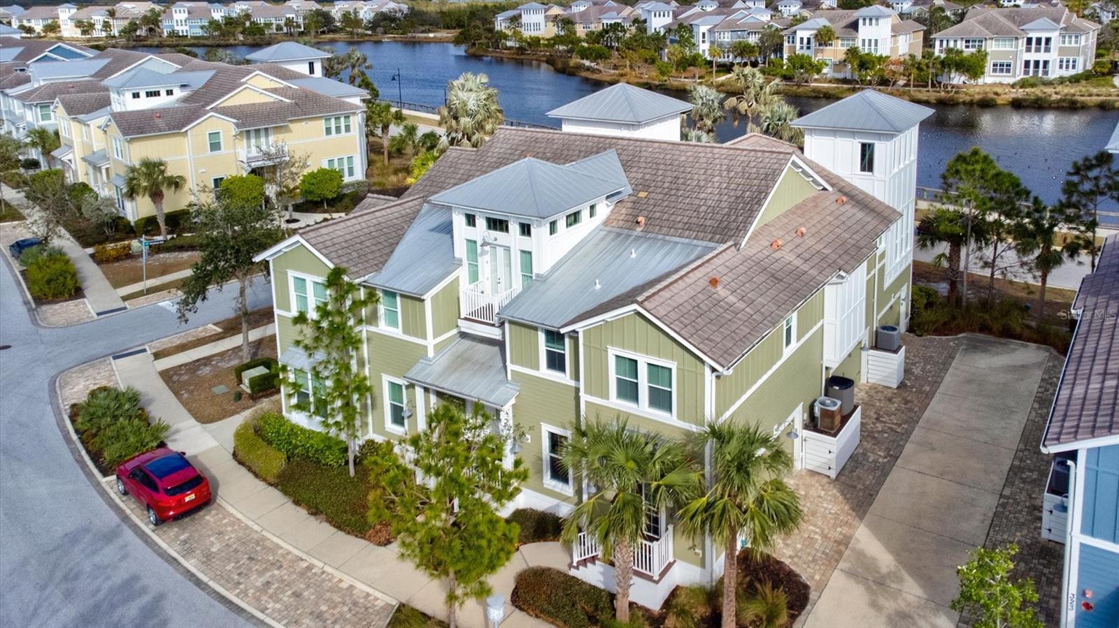 Listing photo id 1 for 319 Compass Point Drive 201