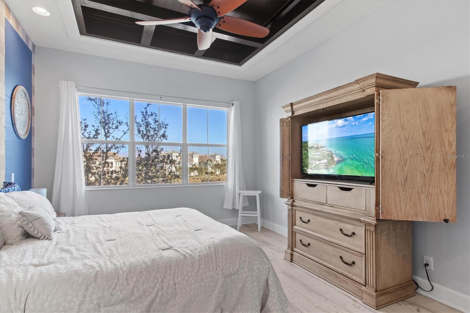 Listing photo id 28 for 319 Compass Point Drive 201
