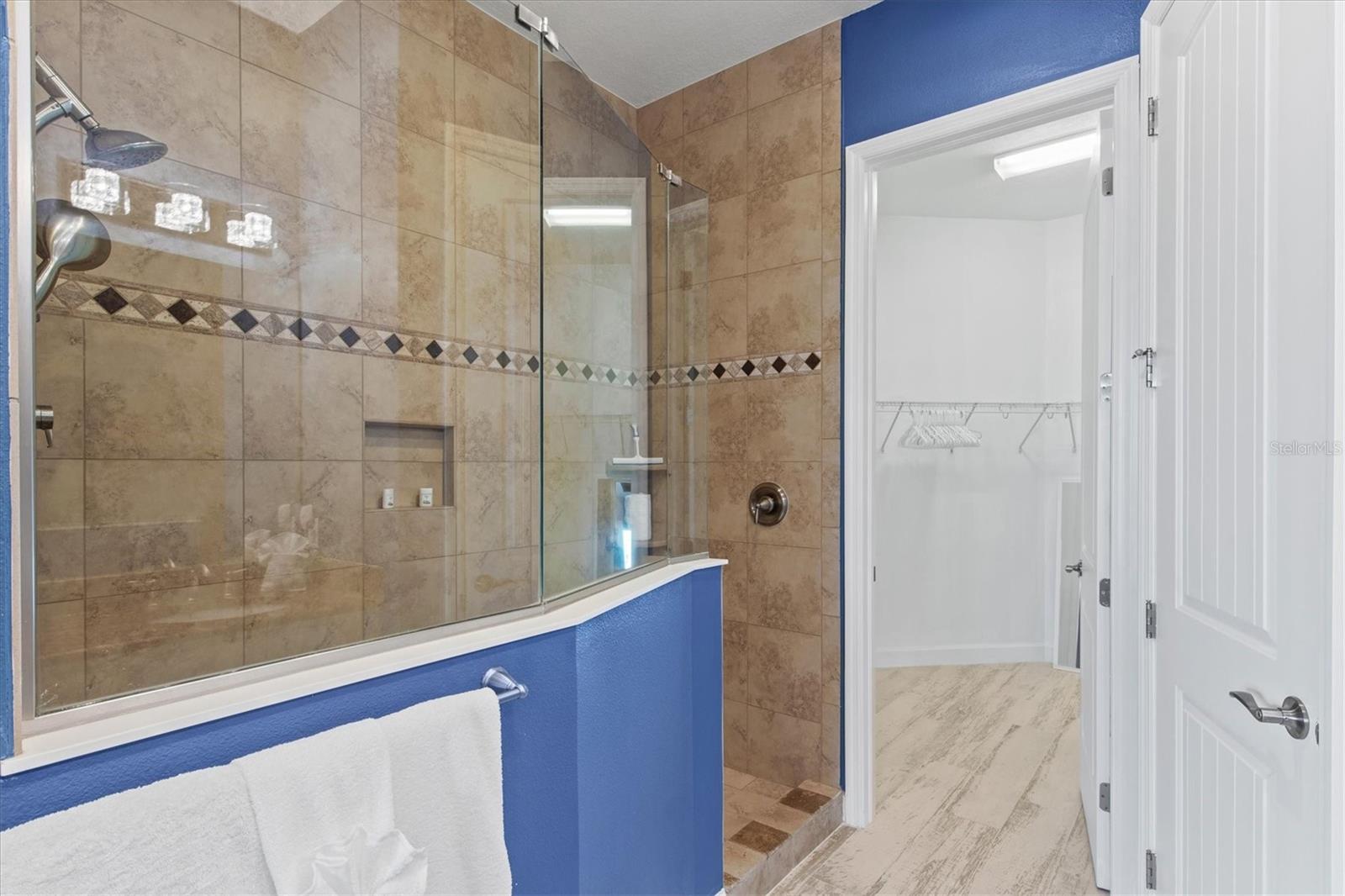 Listing photo id 33 for 319 Compass Point Drive 201