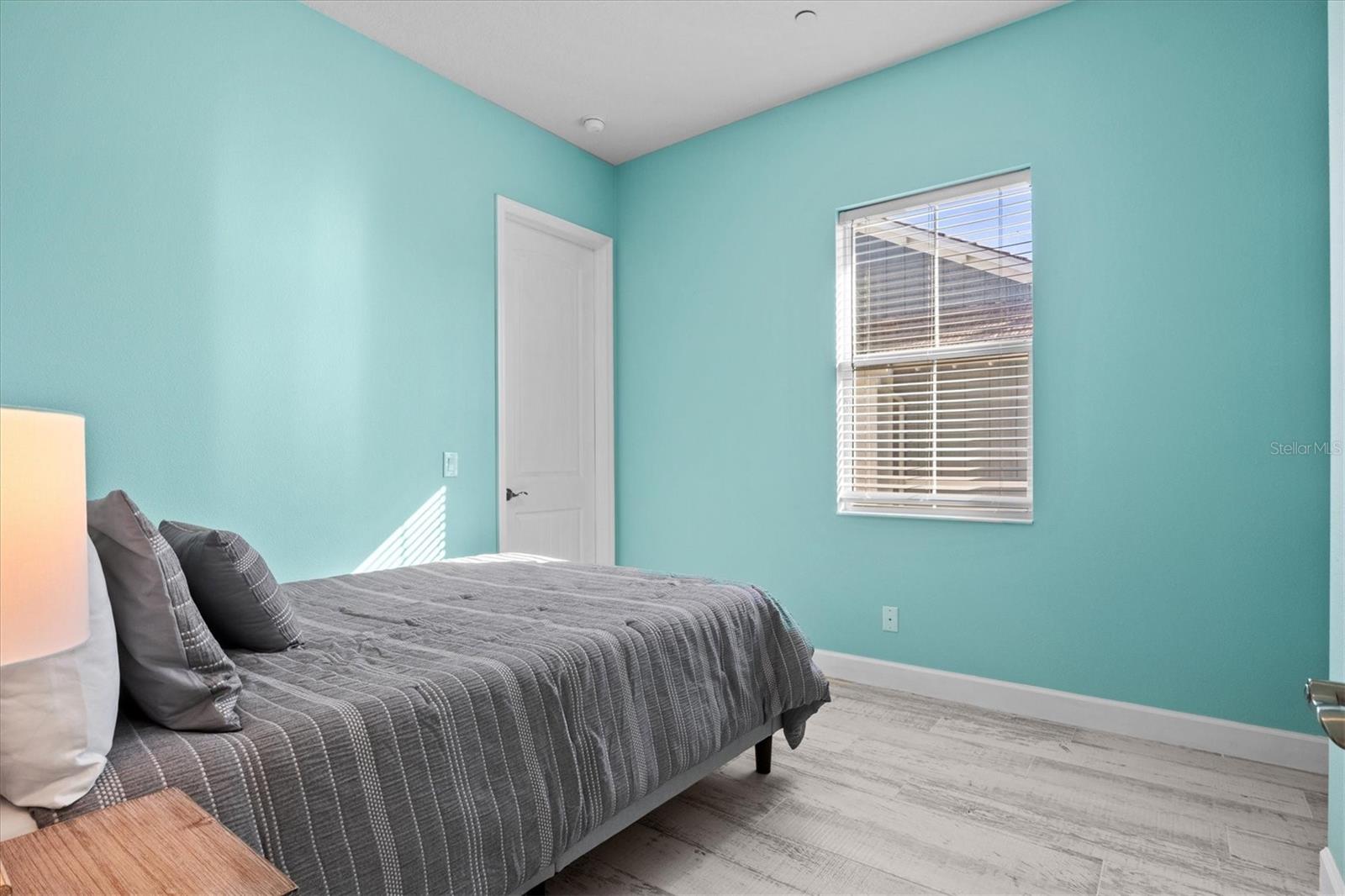 Listing photo id 38 for 319 Compass Point Drive 201