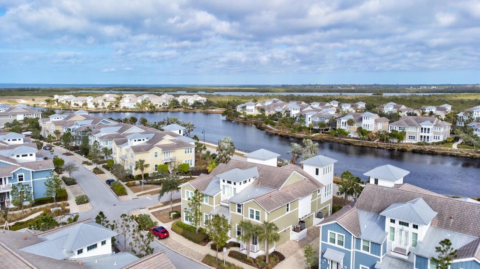 Listing photo id 44 for 319 Compass Point Drive 201