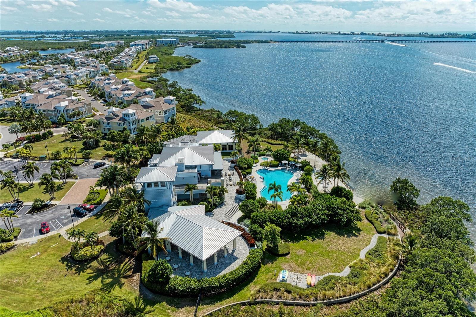 Listing photo id 49 for 319 Compass Point Drive 201
