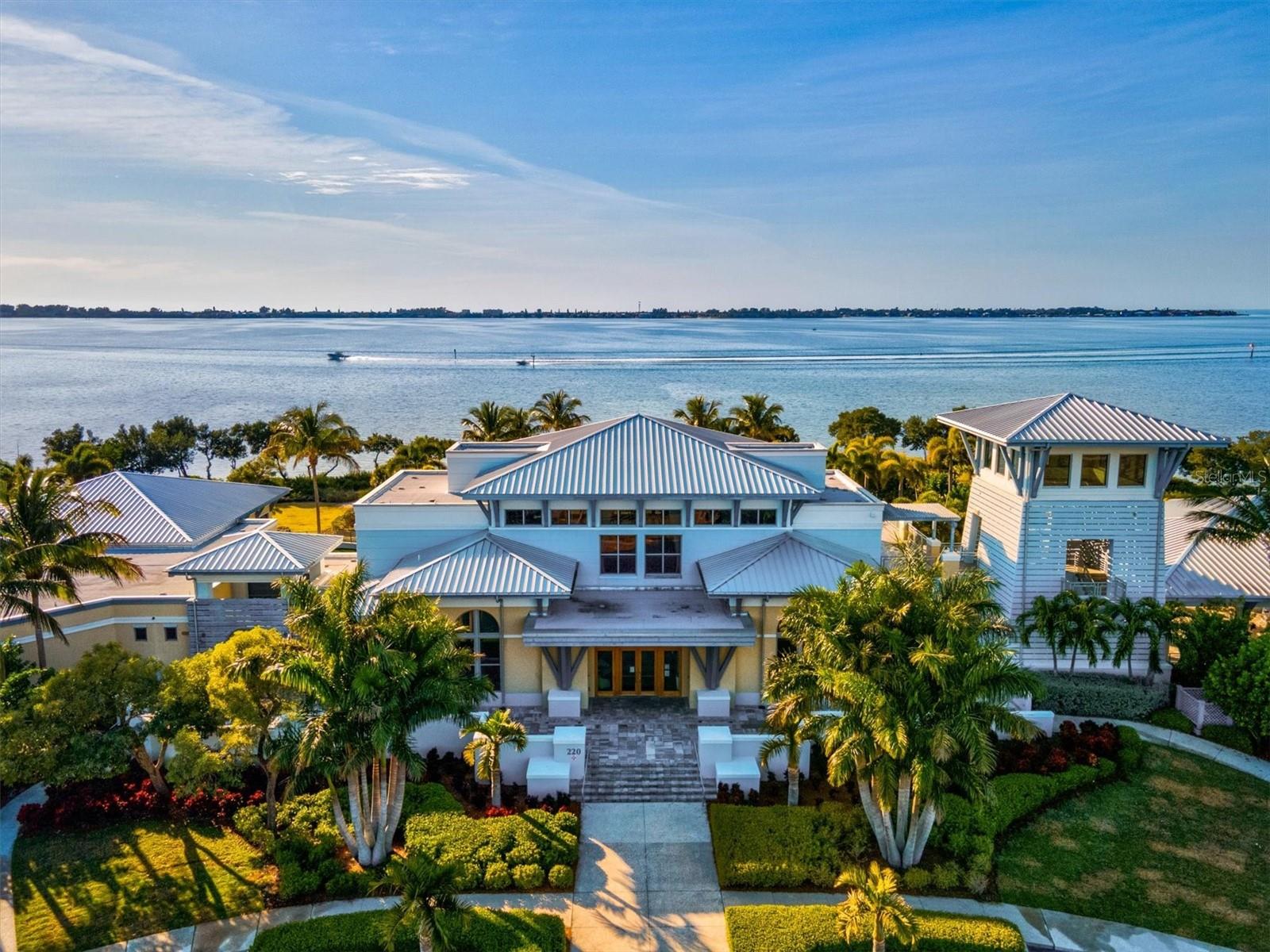 Listing photo id 51 for 319 Compass Point Drive 201