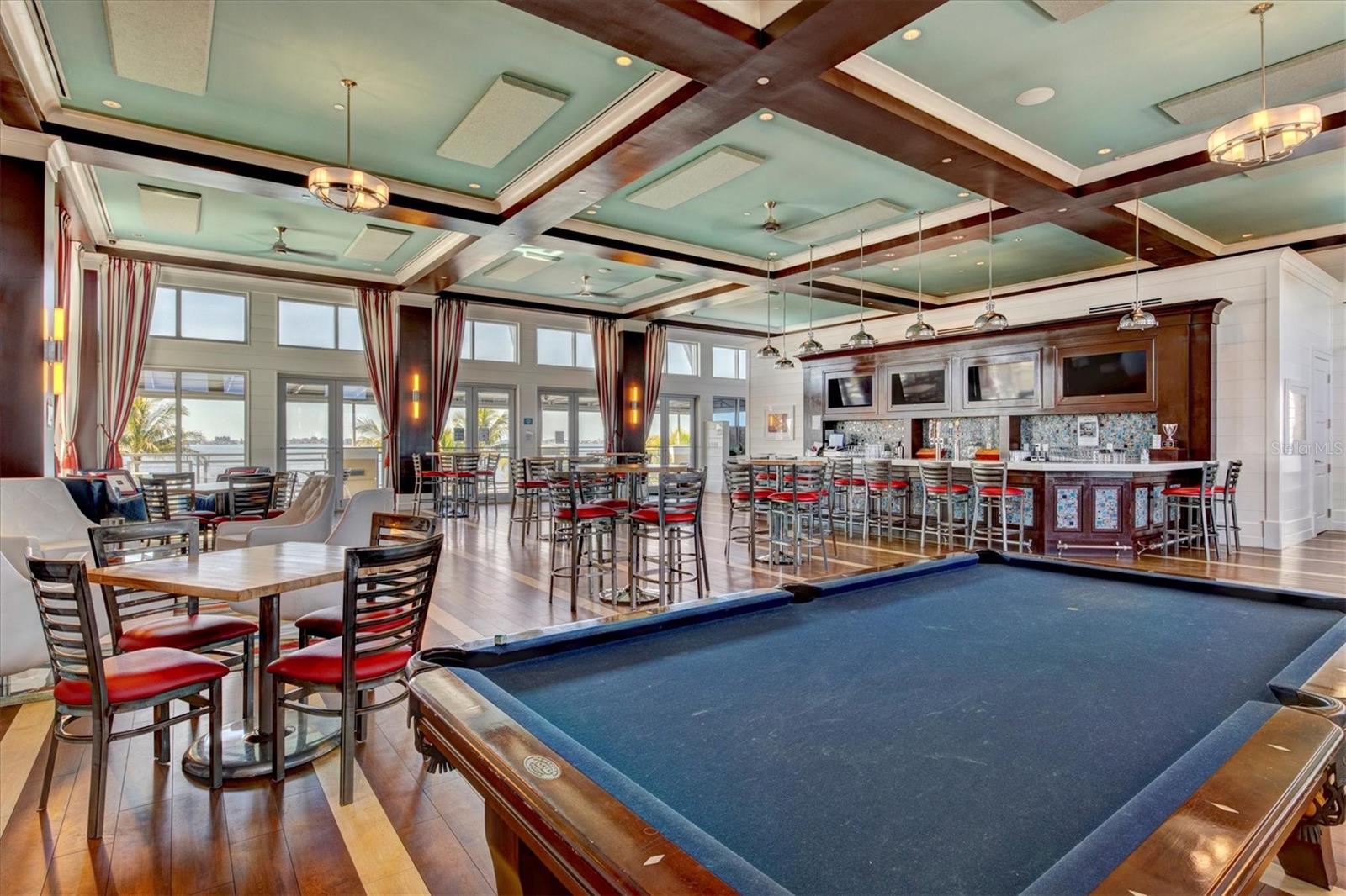 Listing photo id 58 for 319 Compass Point Drive 201