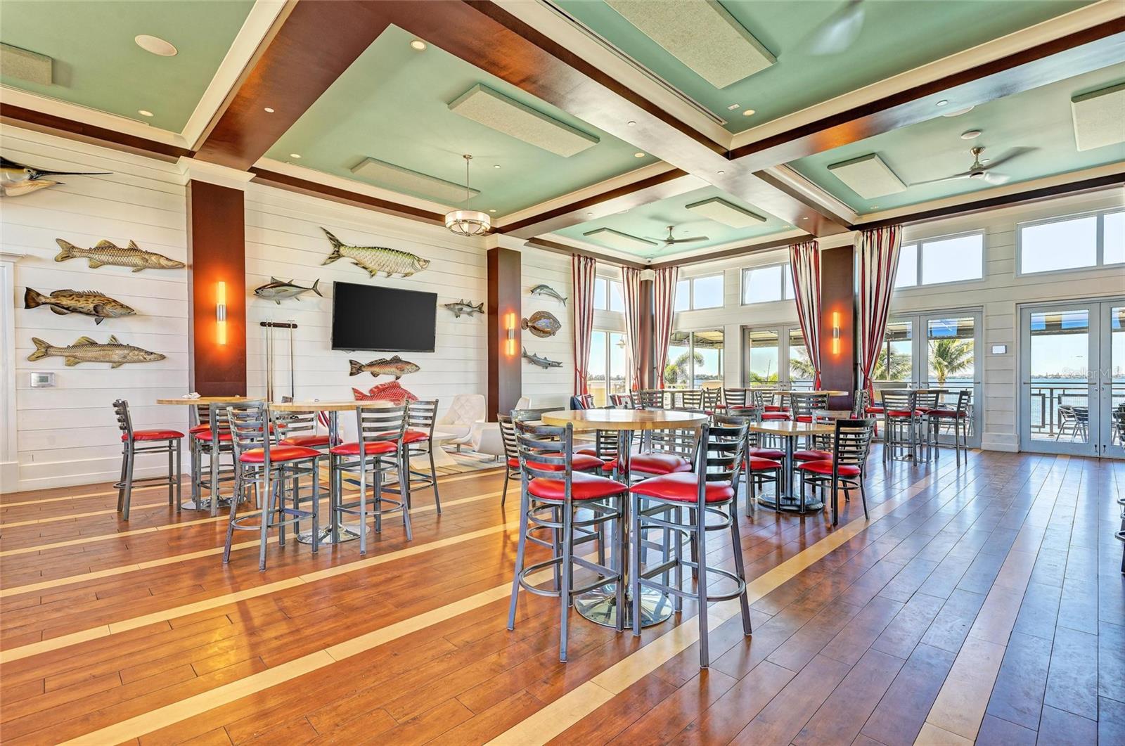 Listing photo id 59 for 319 Compass Point Drive 201
