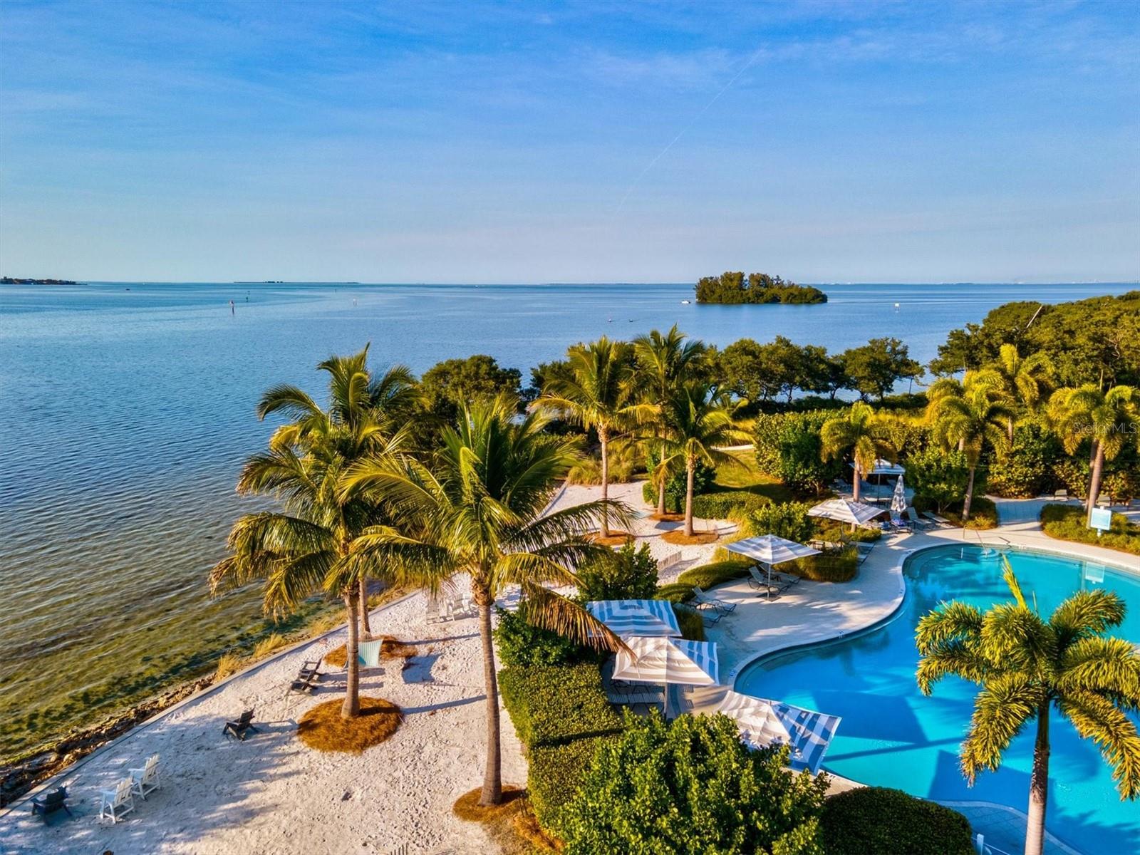 Listing photo id 71 for 319 Compass Point Drive 201