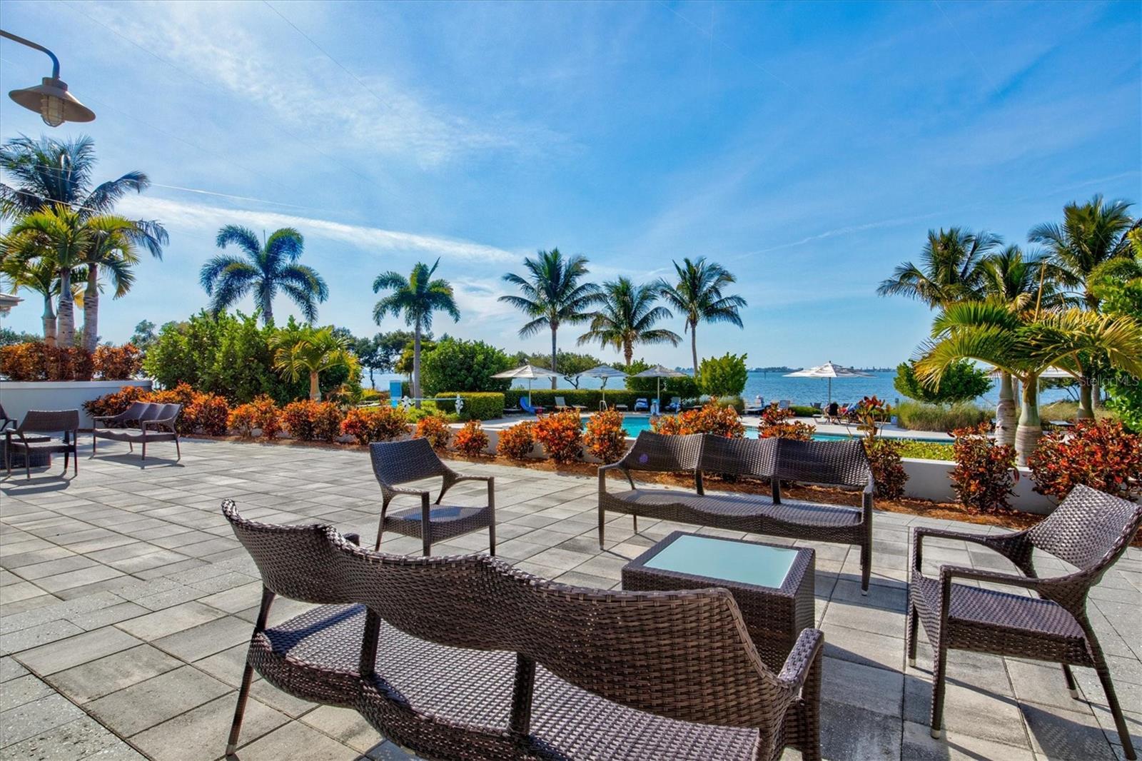 Listing photo id 74 for 319 Compass Point Drive 201