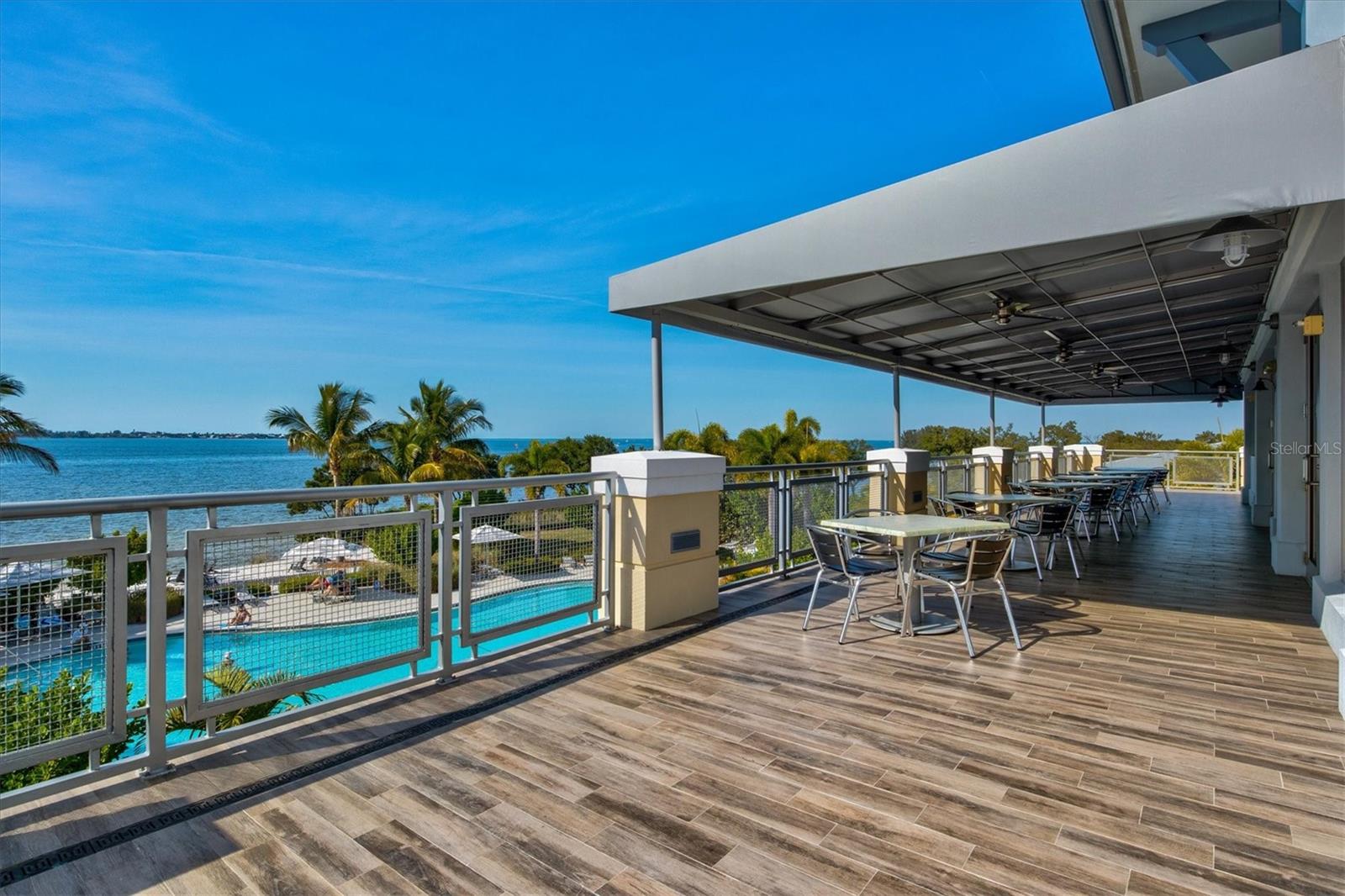 Listing photo id 76 for 319 Compass Point Drive 201