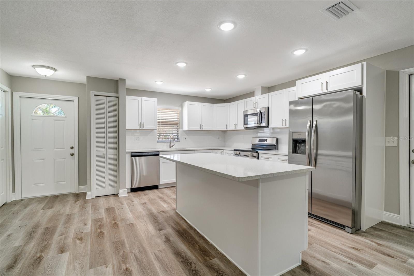 Image 7 of 39 For 8308 Pelican Road