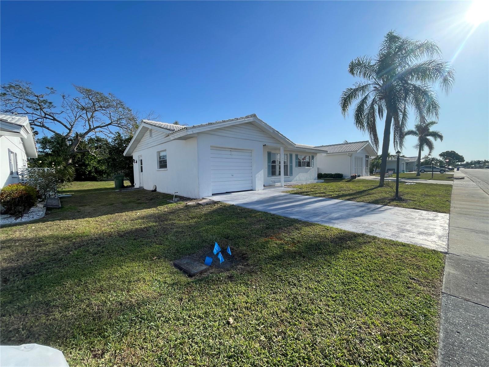 Image 2 of 52 For 3705 Chinaberry Road
