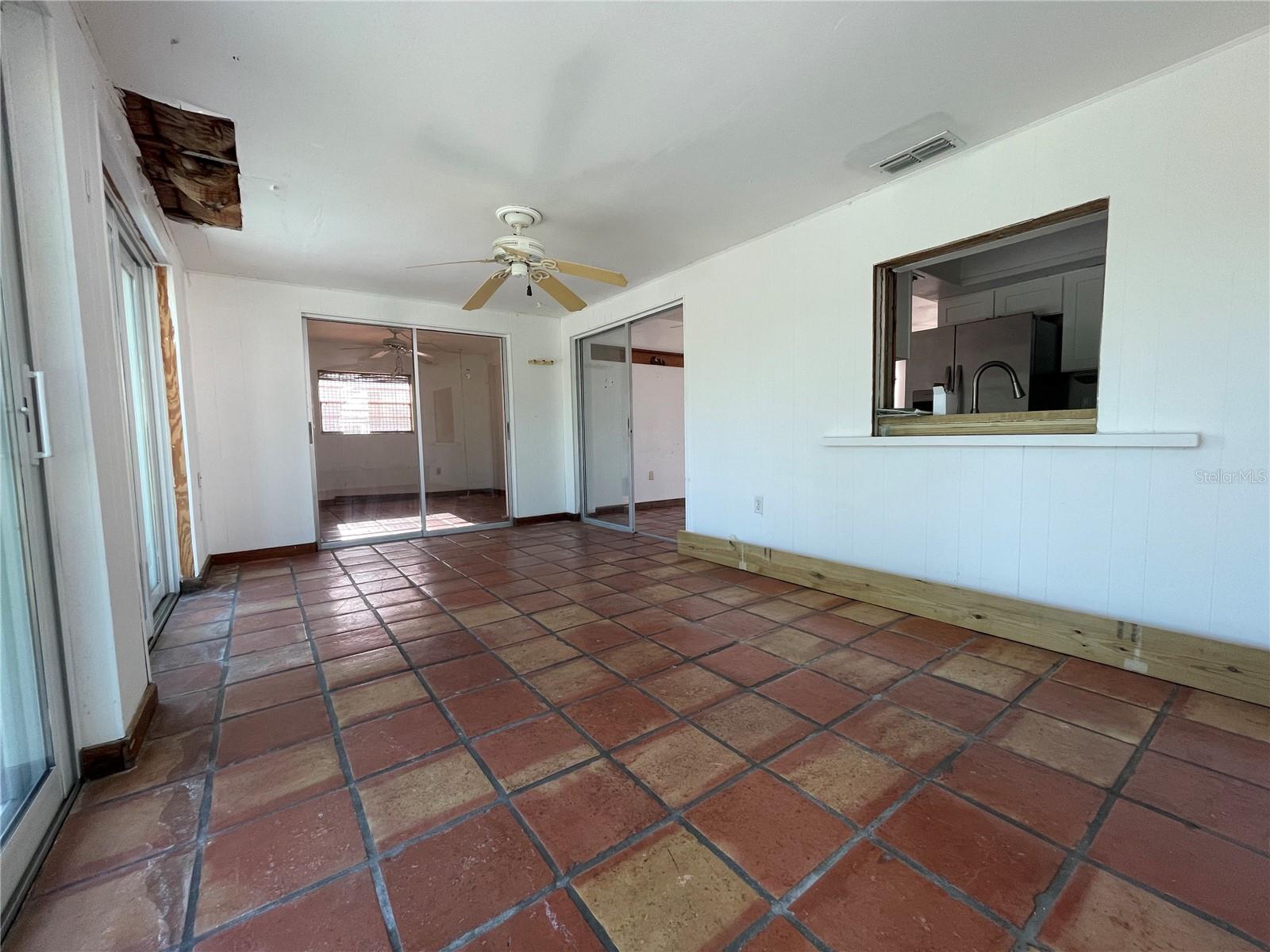 Image 36 of 52 For 3705 Chinaberry Road