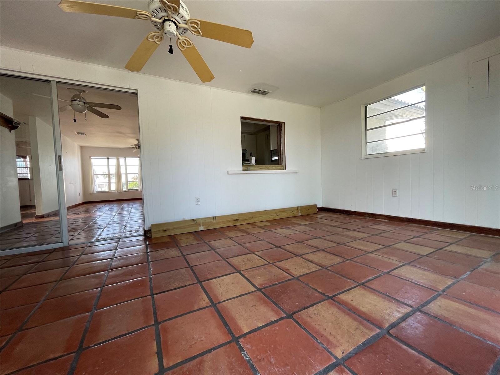 Image 37 of 52 For 3705 Chinaberry Road