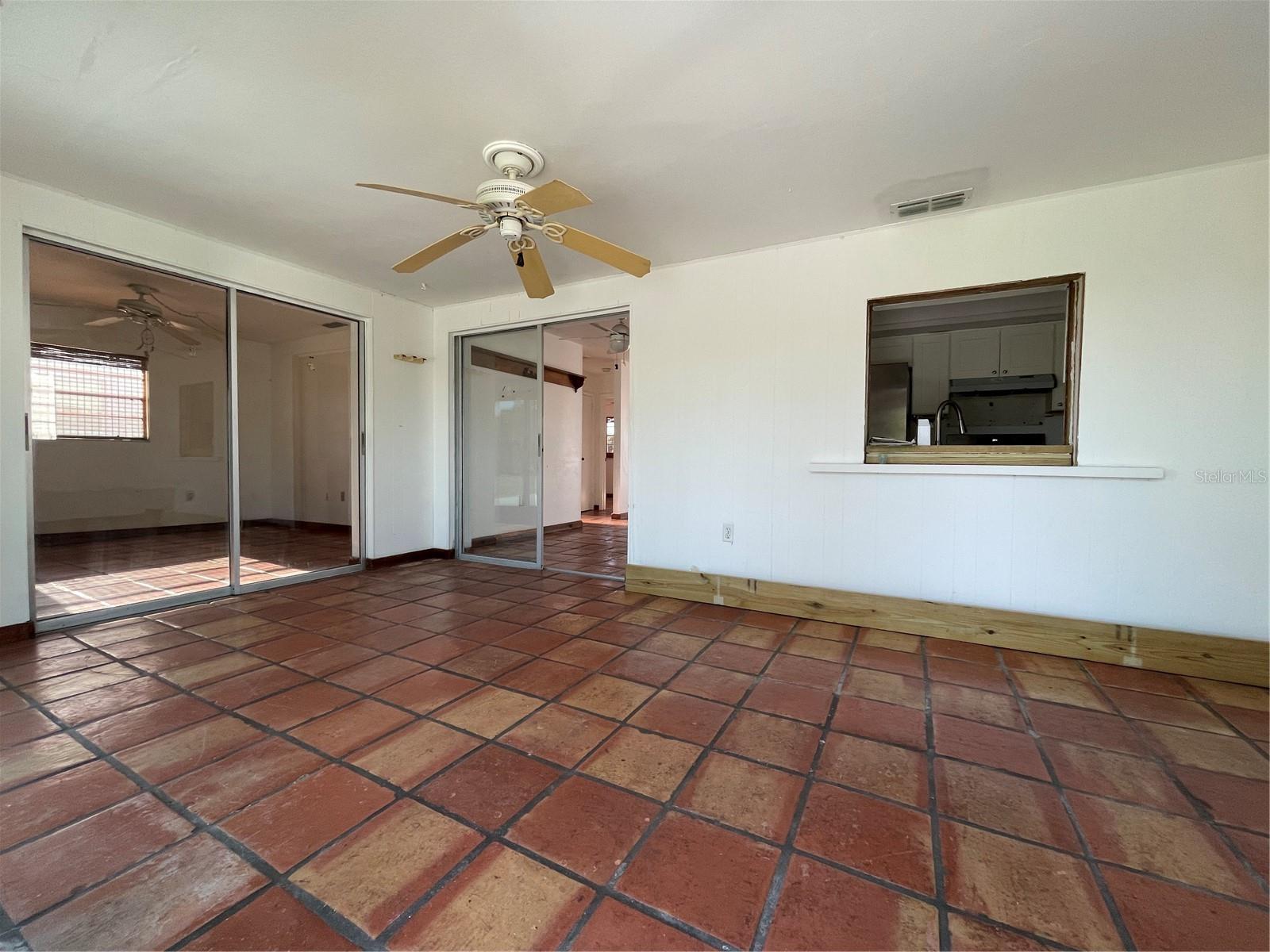 Image 39 of 52 For 3705 Chinaberry Road