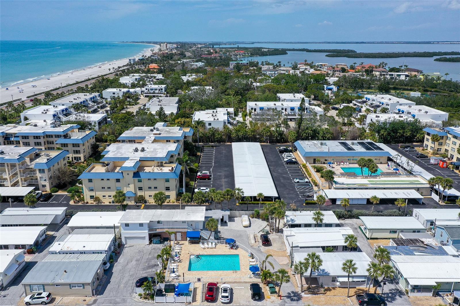 Image 13 of 31 For 96 Twin Shores Boulevard