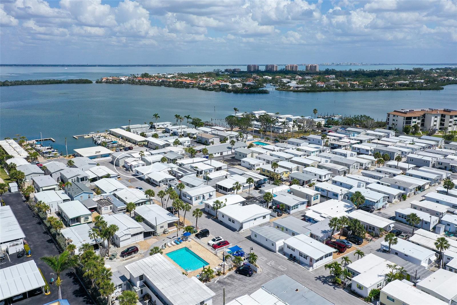 Image 17 of 31 For 96 Twin Shores Boulevard