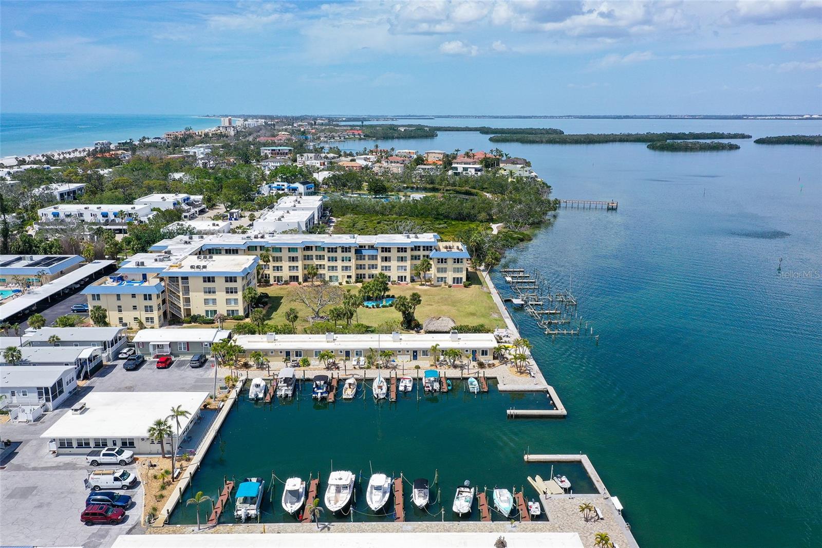 Image 22 of 31 For 96 Twin Shores Boulevard