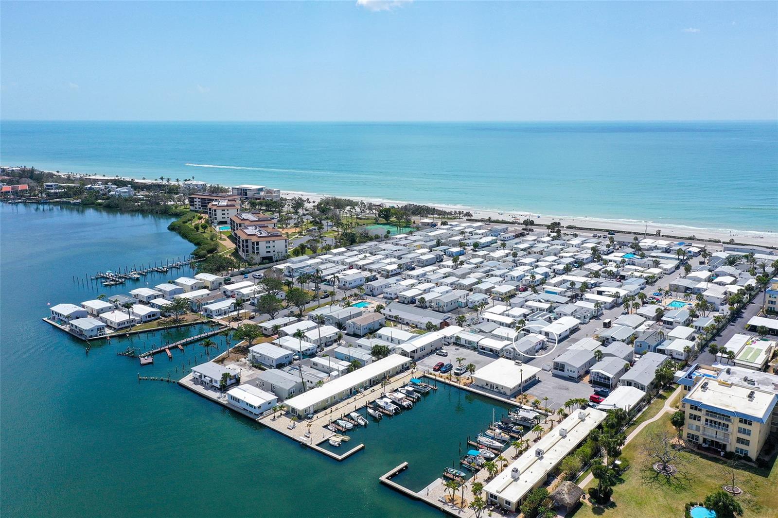 Image 27 of 31 For 96 Twin Shores Boulevard