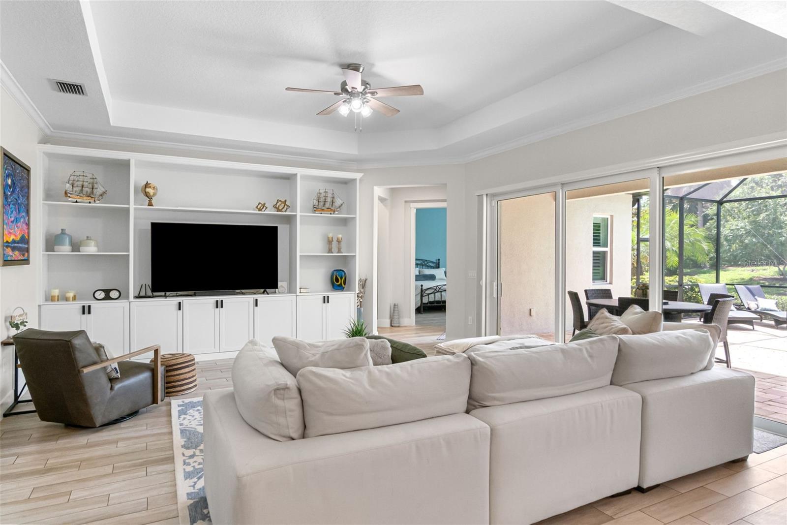 Image 11 of 60 For 6317 Rivo Lakes Boulevard