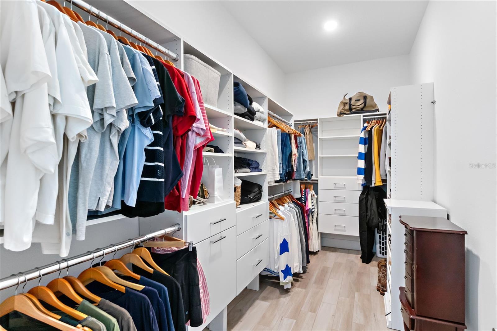 Image 34 of 60 For 6317 Rivo Lakes Boulevard