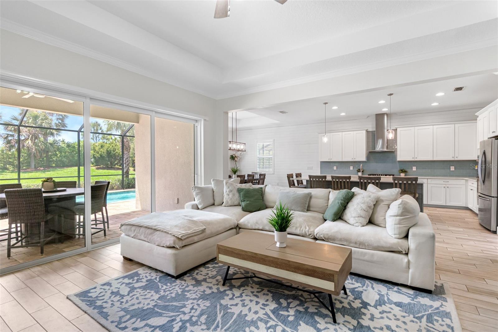 Image 9 of 60 For 6317 Rivo Lakes Boulevard
