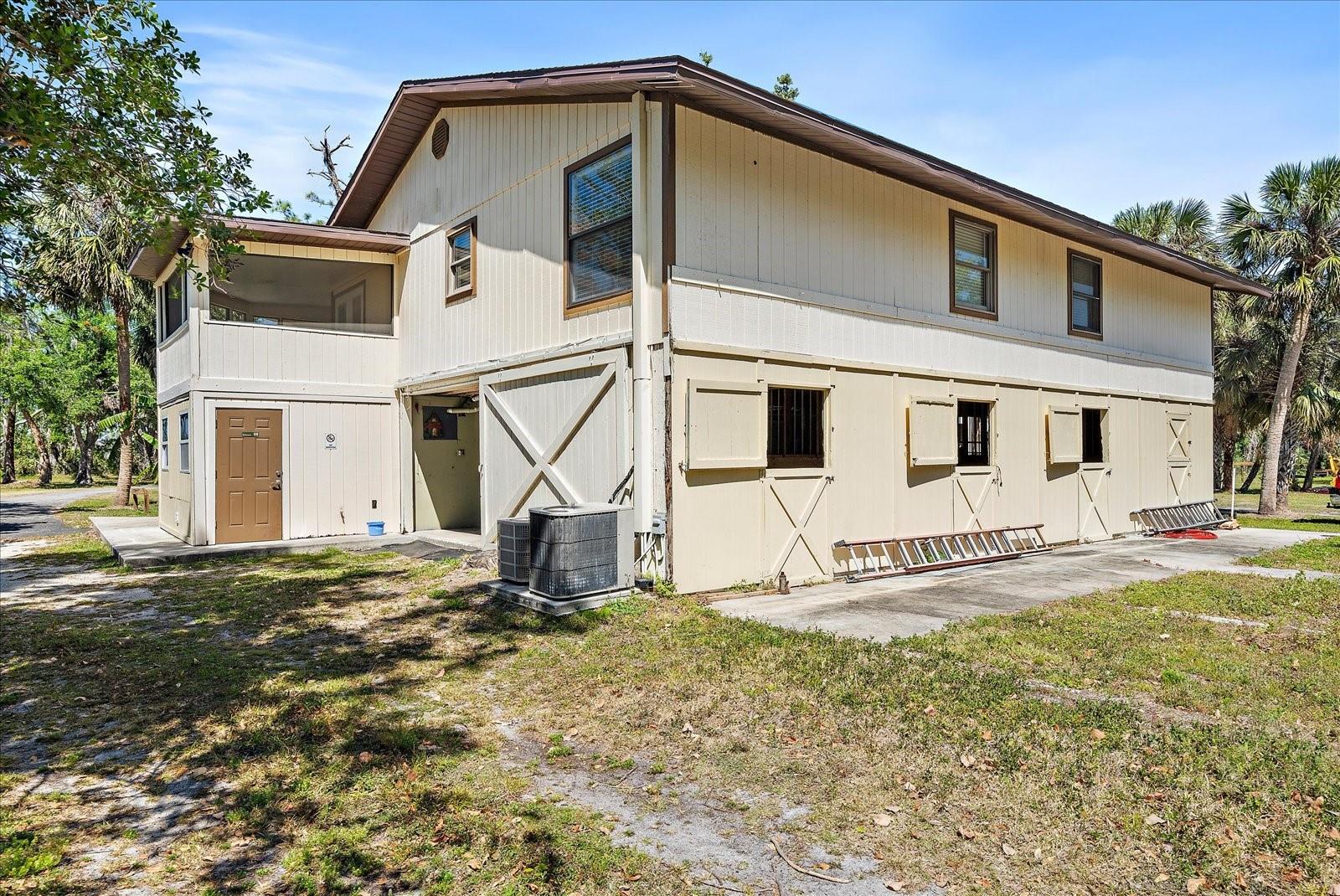Image 13 of 92 For 8200 Ibis Street