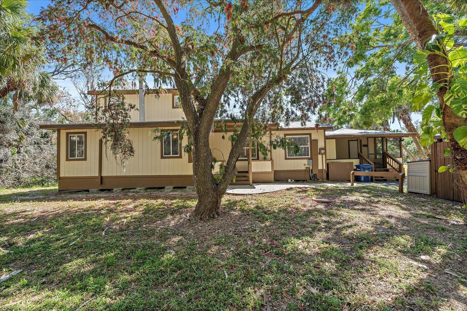 Image 21 of 92 For 8200 Ibis Street