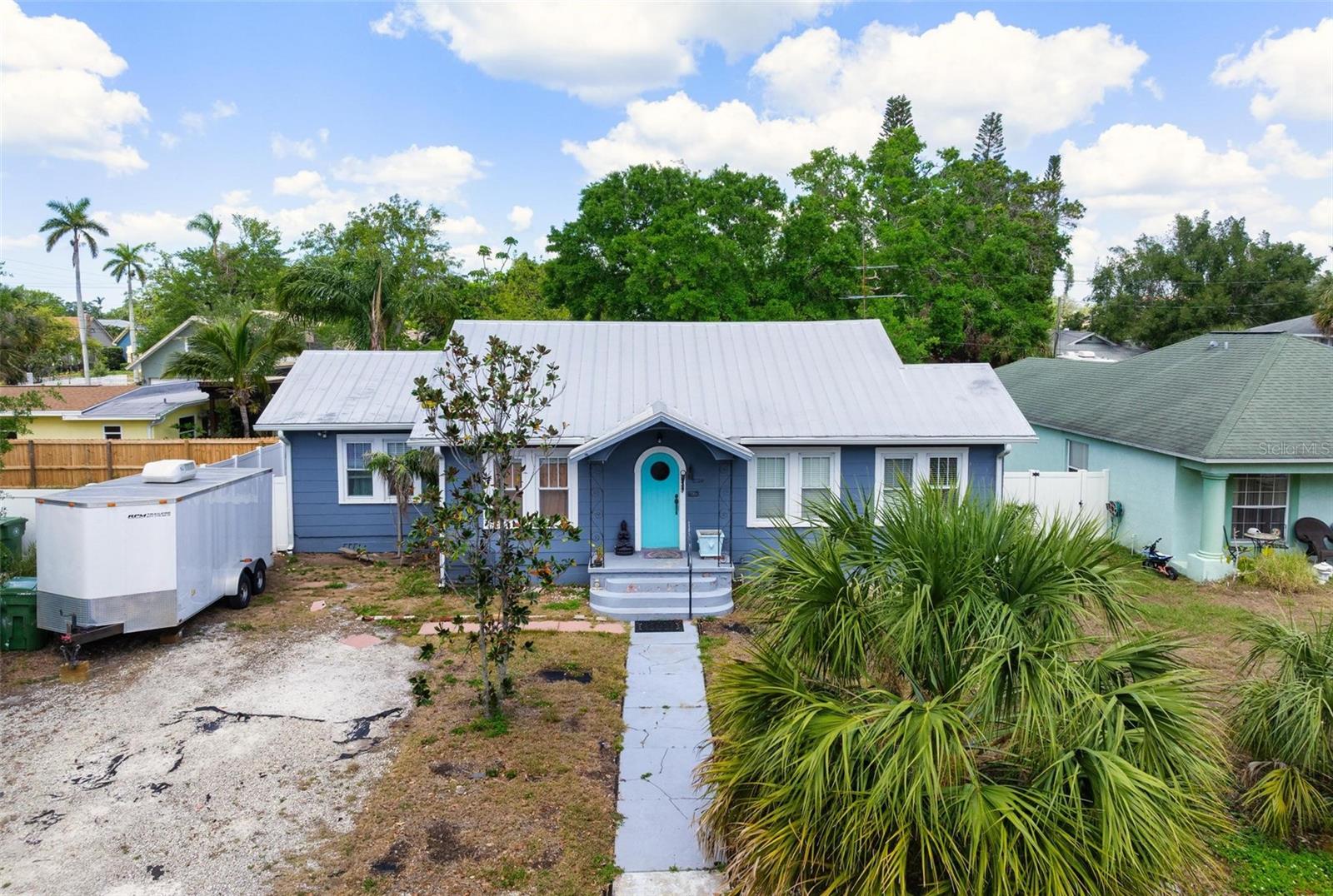 Image 2 of 41 For 2120 8th Avenue W