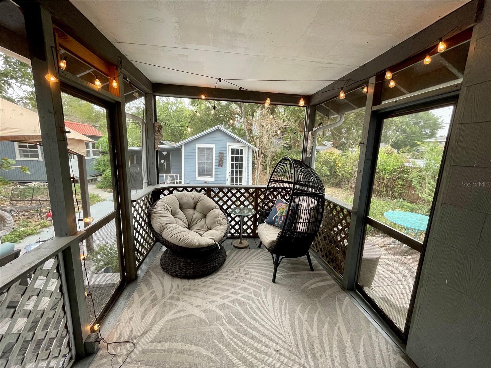Image 20 of 41 For 2120 8th Avenue W