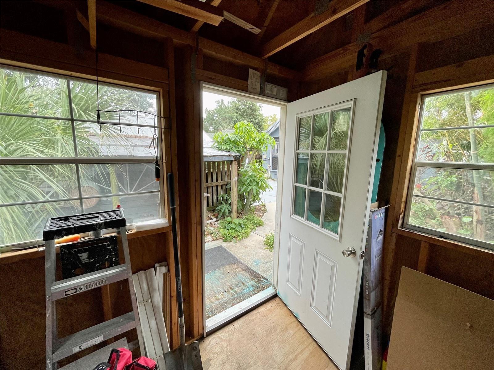 Image 29 of 41 For 2120 8th Avenue W